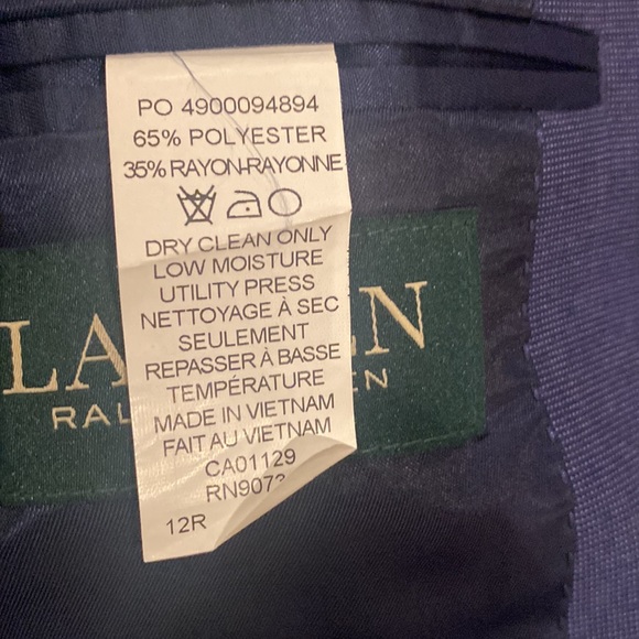 Lauren Ralph Lauren boys’ blue suit jacket in size 12R - Picture 5 of 5